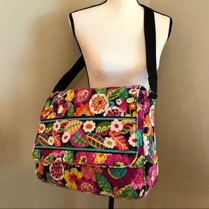 Vera Bradley Messenger Bag Like New